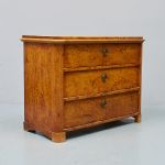 1167 6363 CHEST OF DRAWERS